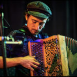 Accordéoniste, chanteur musicien de bal.