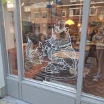 Offering murals, chalkart or window art – Arts visuels